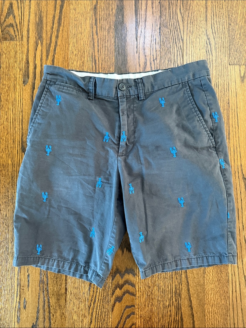 Old Navy Men’s 31 Navy Shorts with Bright Blue Lobster Embroidery
